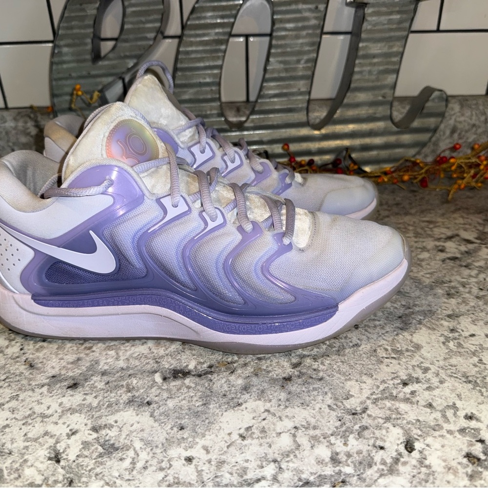 Men’s Nike KD 17 basketball shoes